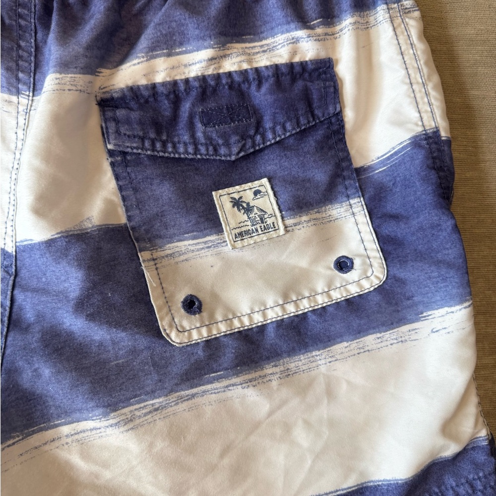 American Eagle men’s small blue and white striped swim trunks board shorts - Picture 8 of 11